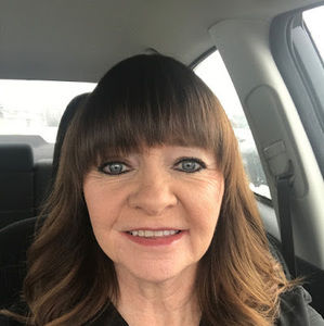 Meet your Posher, Carri